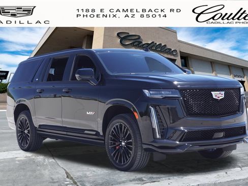 Certified 2024 Cadillac Escalade ESV V w/ Heavy-Duty Trailer Package AWD/4WD image 4