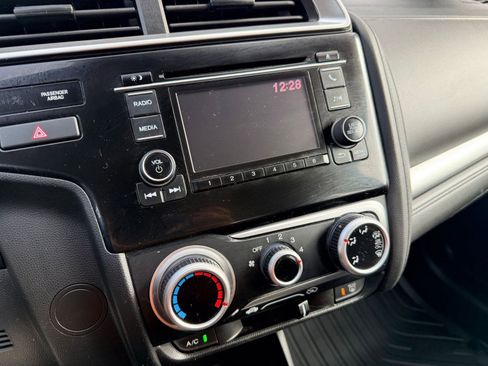 Used 2020 Honda Fit LX image 26