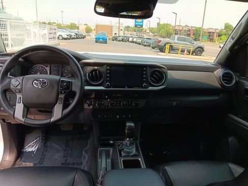 Used 2023 Toyota Tacoma TRD Off-Road w/ TRD Premium Off Road Package AWD/4WD image 12