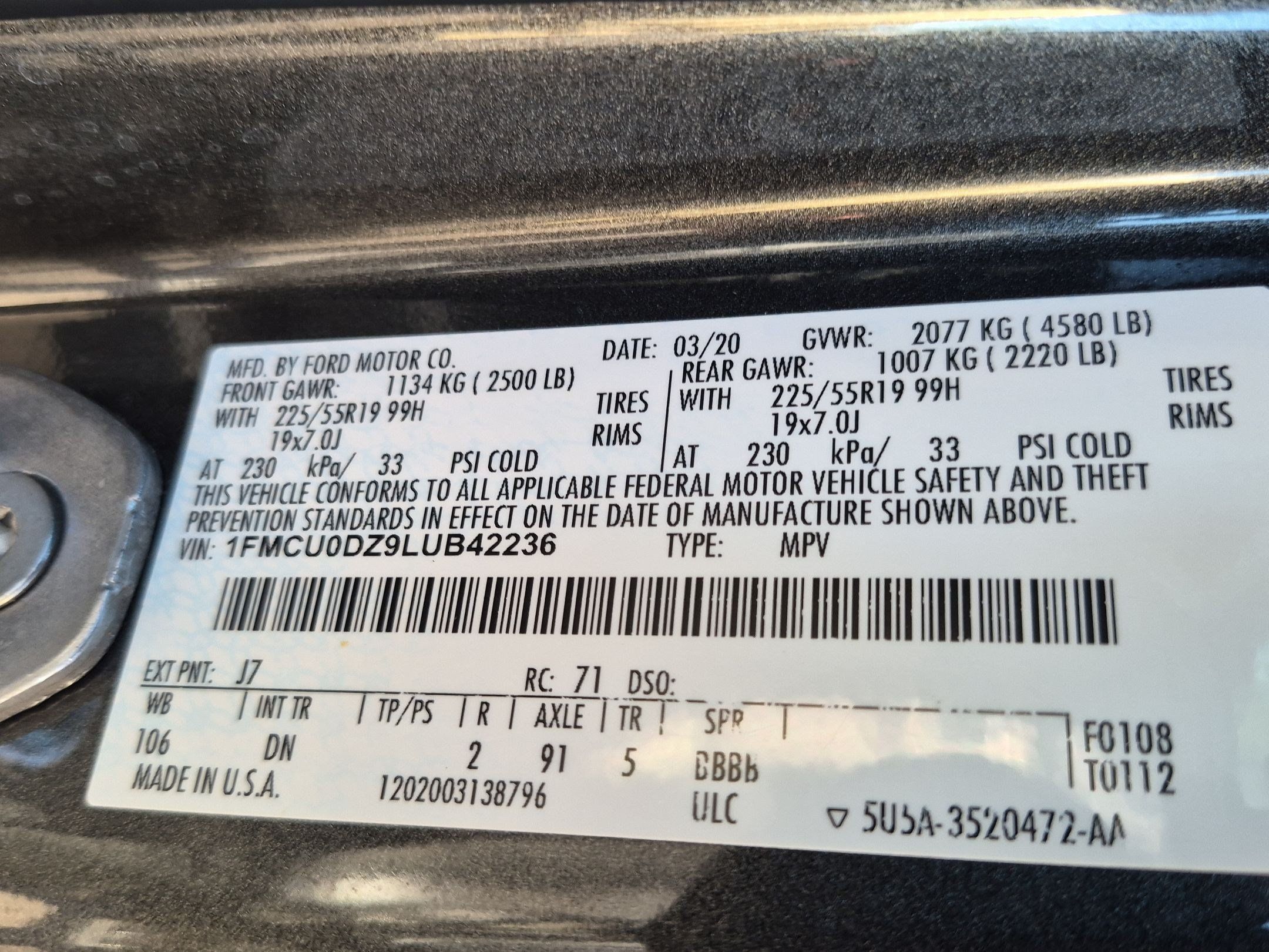 Used 2020 Ford Escape Titanium FWD image 29