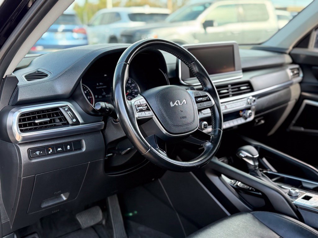 Used 2022 Kia Telluride LX AWD/4WD image 11
