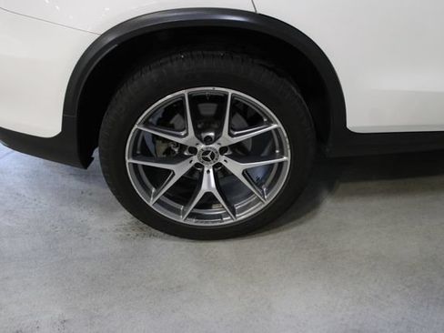 Used 2020 Mercedes-Benz GLC 300 4MATIC image 36