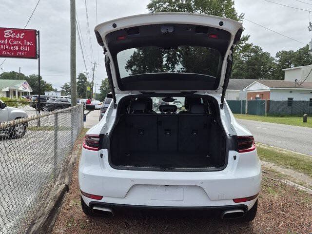 Used 2018 Porsche Macan AWD/4WD image 29