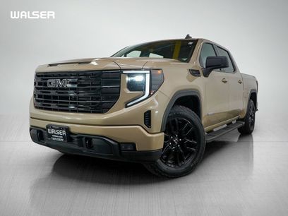 Used 2023 GMC Sierra 1500 Elevation w/ LPO, Elevation Black Package