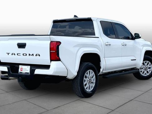 Used 2025 Toyota Tacoma SR5 RWD image 13