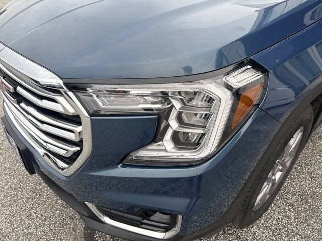Certified 2024 GMC Terrain SLT w/ LPO, Floor Liner Package AWD/4WD image 13