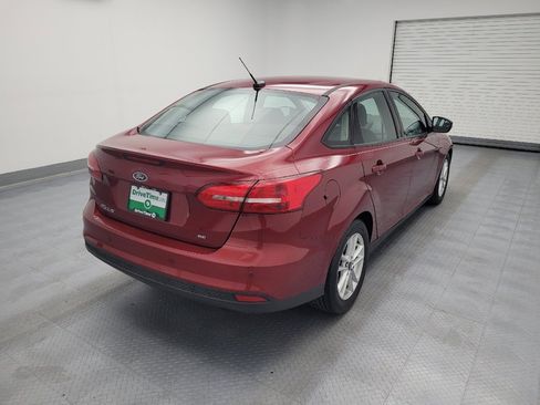 Used 2016 Ford Focus SE w/ SE Cold Weather Package FWD image 9