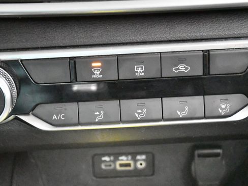 Used 2025 Nissan Altima 2.5 SV FWD image 27