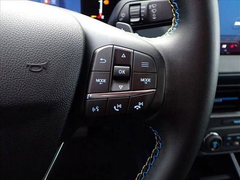 New 2026 Ford Maverick Lobo image 14