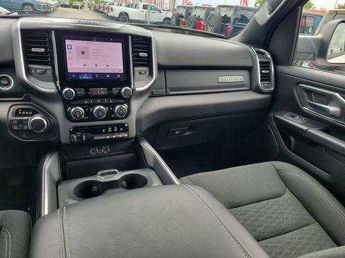 Certified 2025 RAM 1500 Big Horn AWD/4WD image 14