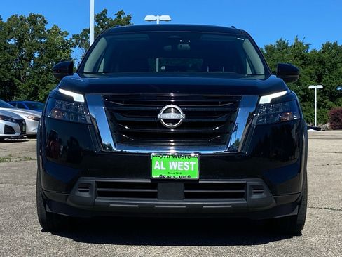 Used 2025 Nissan Pathfinder SV AWD/4WD image 7