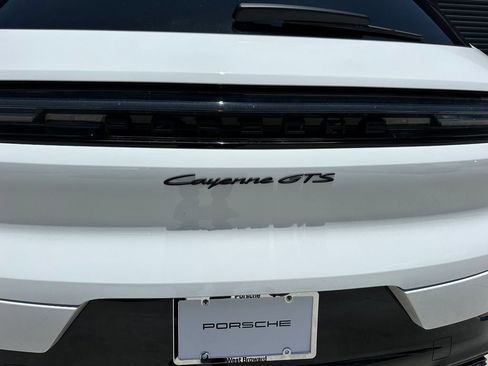 Certified 2026 Porsche Cayenne GTS AWD/4WD image 14