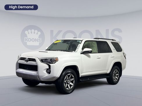 Used 2024 Toyota 4Runner TRD Off-Road AWD/4WD image 1