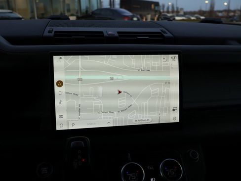 Used 2022 Land Rover Defender 110 XS Edition image 20