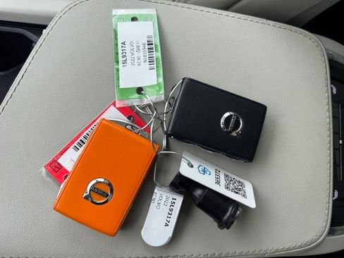 Certified 2022 Volvo XC90 T8 Inscription w/ Advanced Package image 34