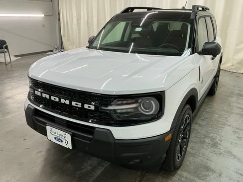 New 2026 Ford Bronco Sport Outer Banks w/ Outer Banks Tech Package+ AWD/4WD image 9