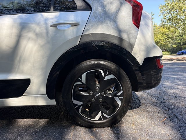 Certified 2023 Kia Niro Wave FWD image 45