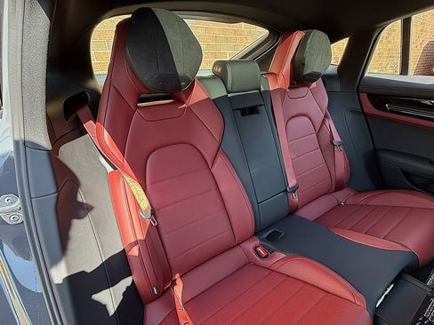 New 2025 Porsche Panamera 4 image 22