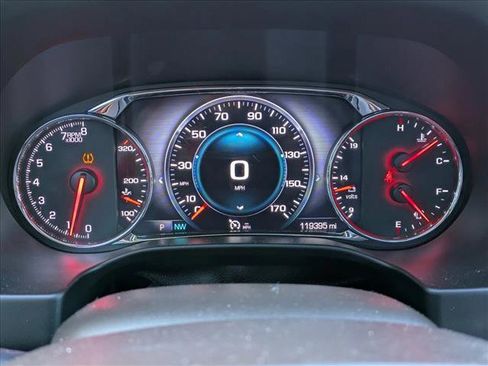 Used 2017 GMC Acadia Denali image 11