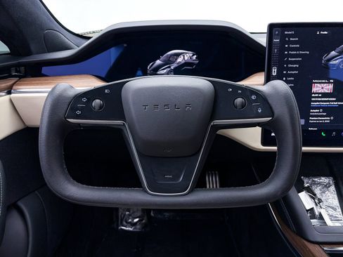 Used 2021 Tesla Model S Plaid image 26