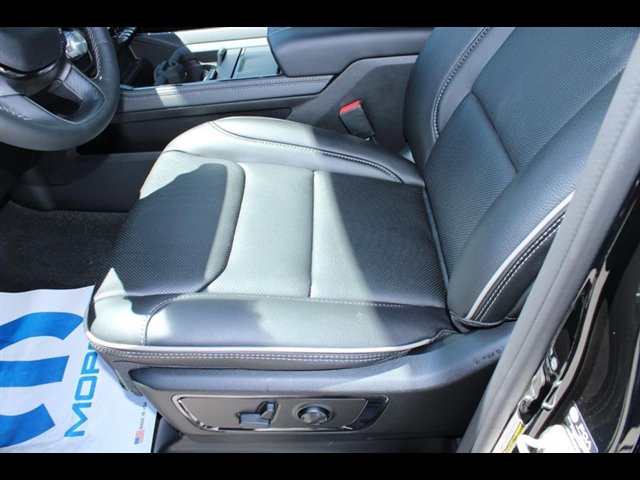 Used 2024 RAM 1500 Limited AWD/4WD image 22