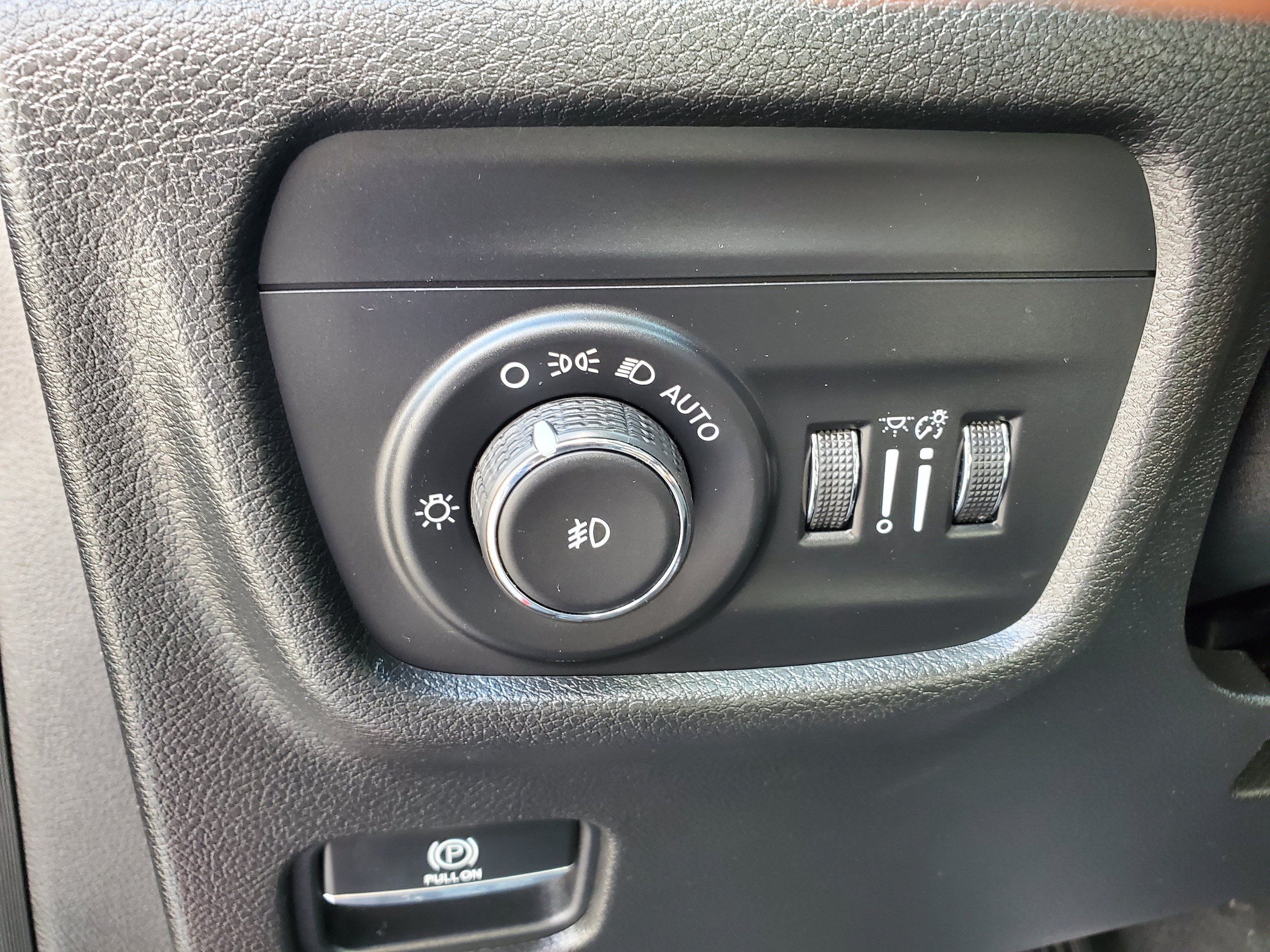 Used 2021 Jeep Grand Cherokee L Limited AWD/4WD image 14
