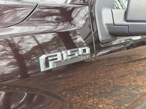 Used 2018 Ford F150 XLT w/ Equipment Group 302A Luxury image 9