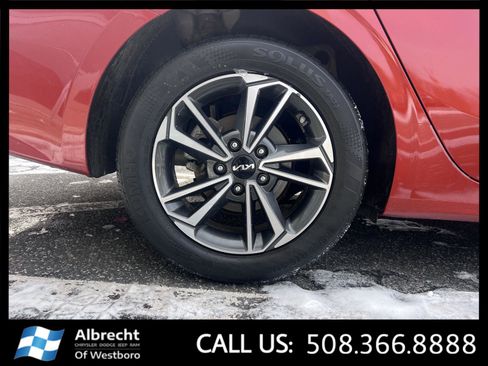 Used 2023 Kia Forte LXS image 30