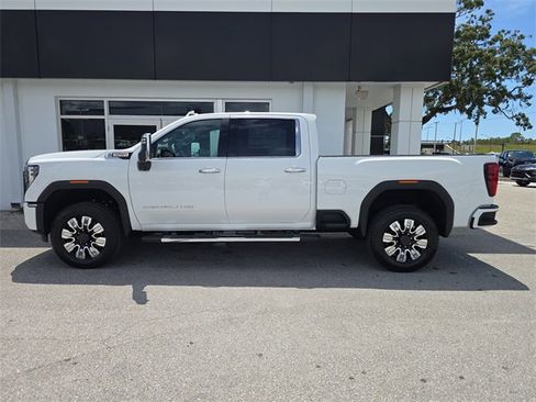 New 2025 GMC Sierra 2500 Denali w/ Denali Reserve Package image 4