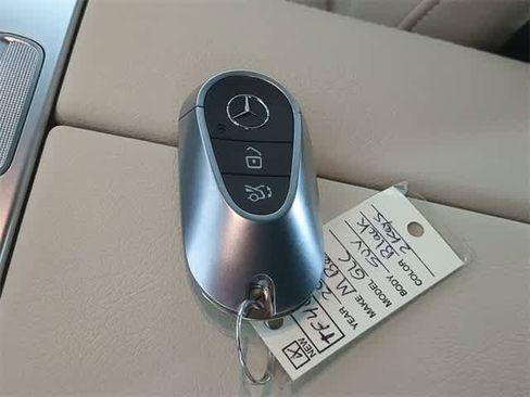 Certified 2026 Mercedes-Benz GLC 300 4MATIC image 36