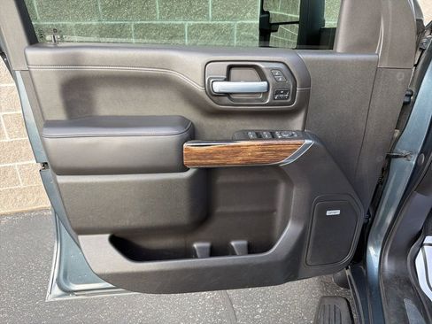 Used 2020 Chevrolet Silverado 3500 High Country image 13