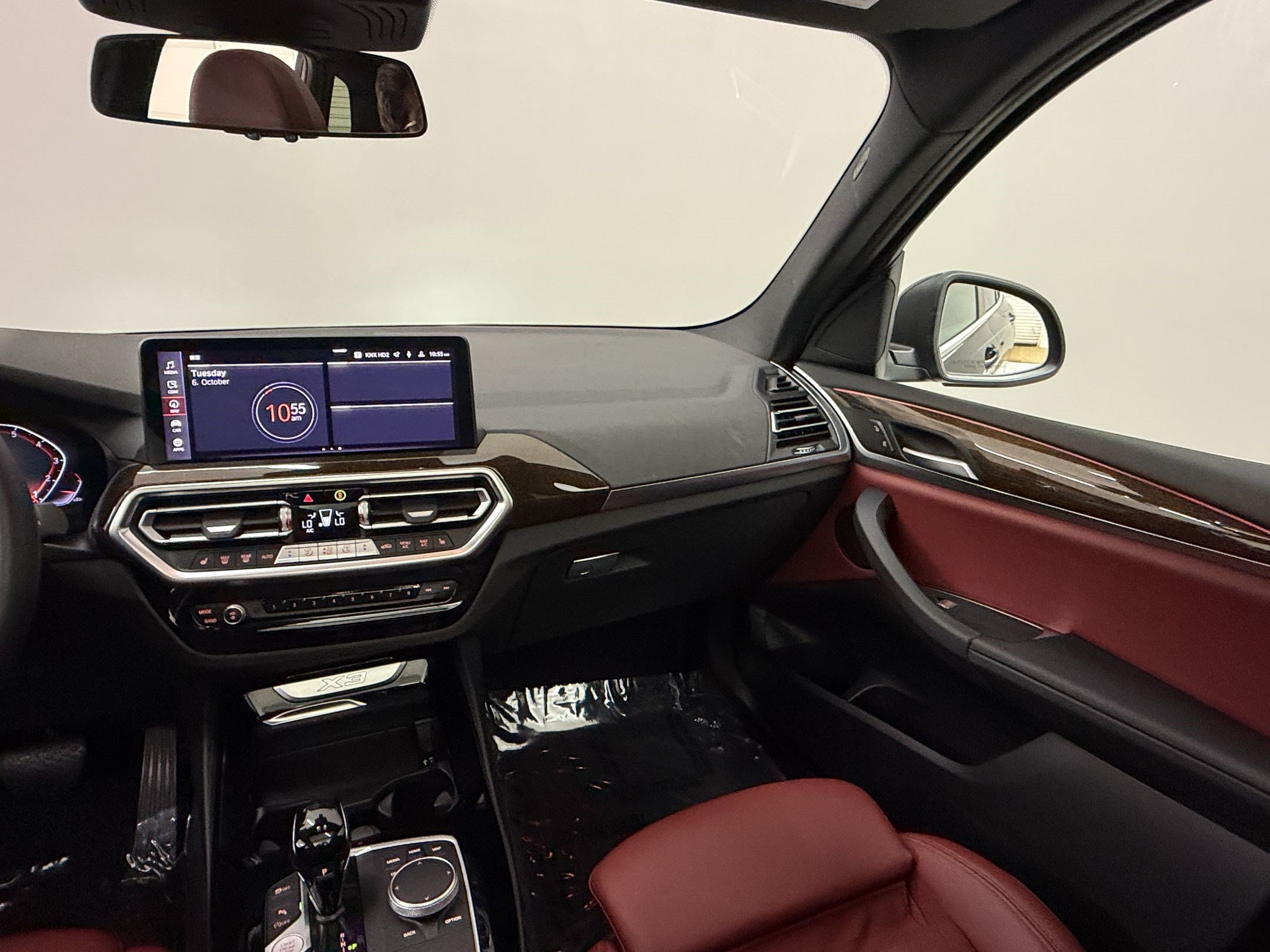 Certified 2024 BMW X3 sDrive30i w/ Premium Package RWD image 29
