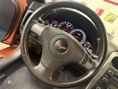 Used 2007 Chevrolet Corvette Convertible w/ Preferred Equipment Group RWD image 18