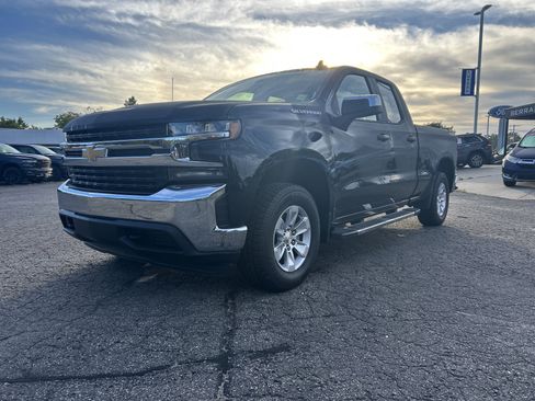 Used 2019 Chevrolet Silverado 1500 LT w/ All-Star Edition AWD/4WD image 8