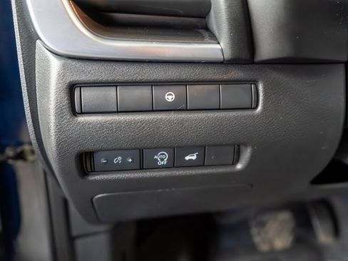 Used 2025 Nissan Rogue SV w/ SV Premium Package image 22