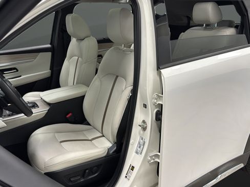 Used 2024 MAZDA CX-90 Plug-In Hybrid w/ Premium Plus AWD/4WD image 9