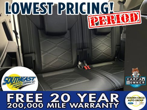 Used 2025 Volkswagen Atlas SE image 30