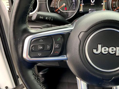 Used 2022 Jeep Wrangler Unlimited Sahara w/ Cold Weather Group AWD/4WD image 20