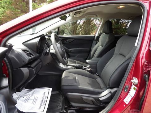 Used 2019 Subaru Crosstrek 2.0i AWD/4WD image 14