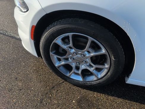 Used 2017 Dodge Charger SXT w/ Driver Confidence Group image 14