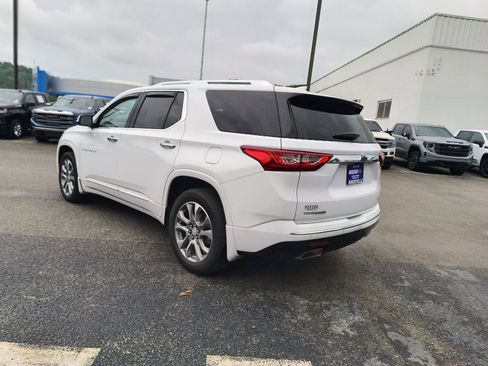 Used 2021 Chevrolet Traverse Premier FWD image 5