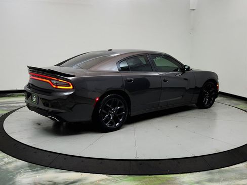 Used 2022 Dodge Charger SXT w/ Blacktop Package RWD image 5