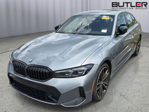 Used 2023 BMW 330e w/ M Sport Package RWD image 2