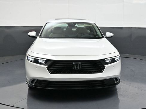 Used 2024 Honda Accord Touring image 9