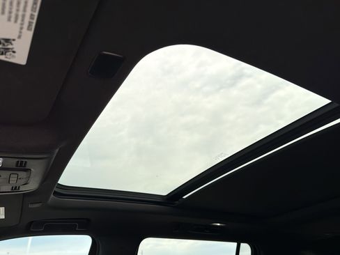 Used 2024 GMC Yukon XL AT4 w/ AT4 Premium Plus Package image 14