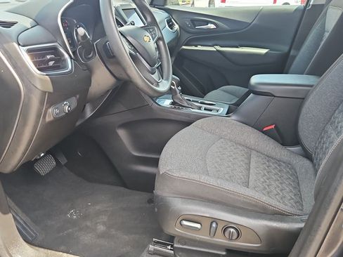 Certified 2022 Chevrolet Equinox LT FWD image 22
