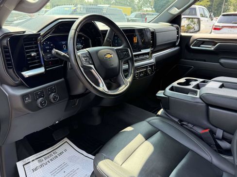 Certified 2023 Chevrolet Silverado 1500 LT w/ Safety Package AWD/4WD image 11