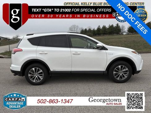 Used 2017 Toyota RAV4 XLE AWD/4WD image 32