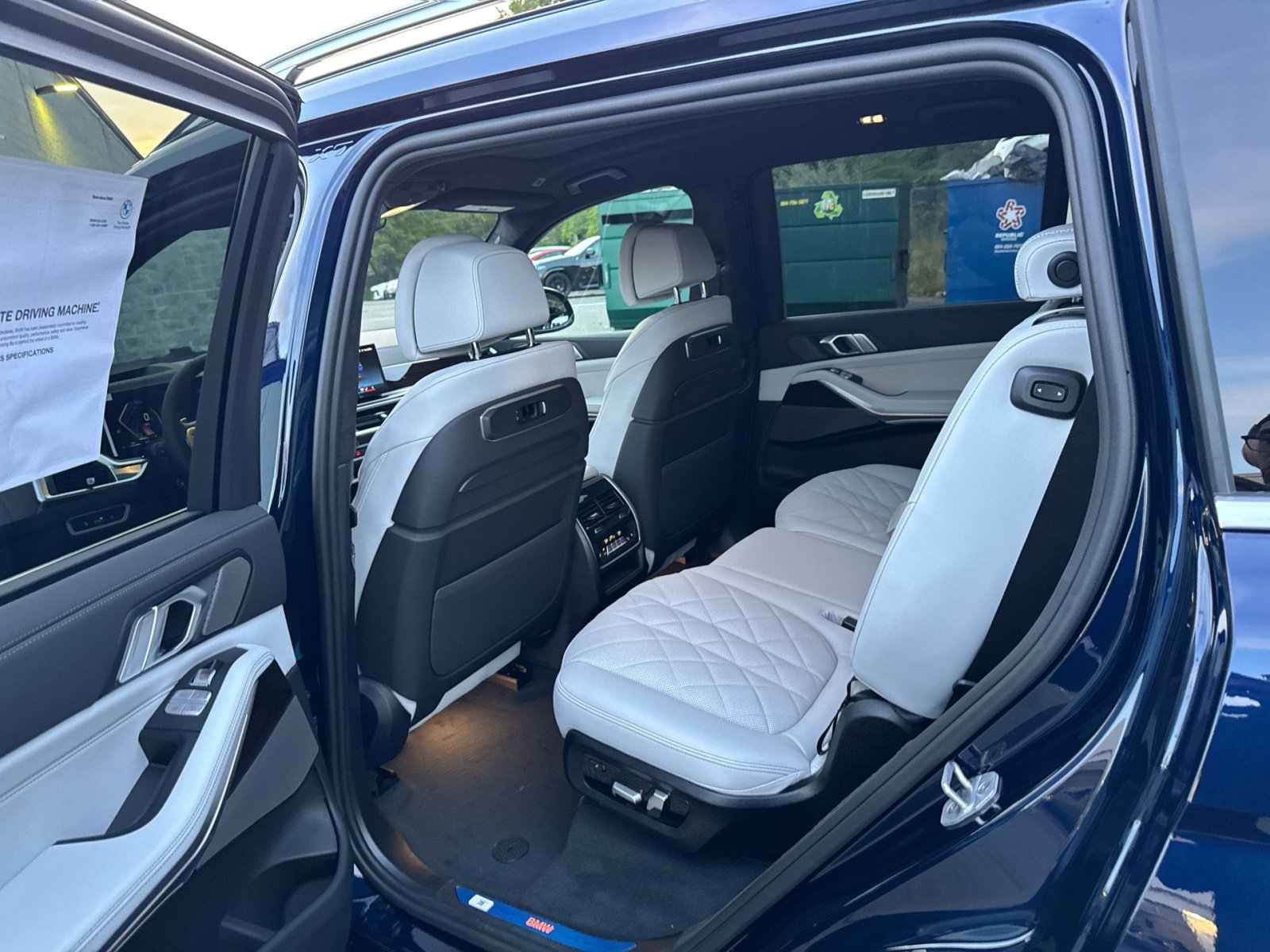 New 2027 BMW X7 xDrive40i AWD/4WD image 25
