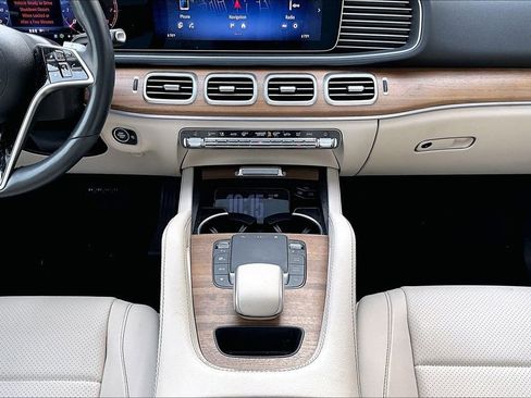 Used 2024 Mercedes-Benz GLE 450 4MATIC image 24